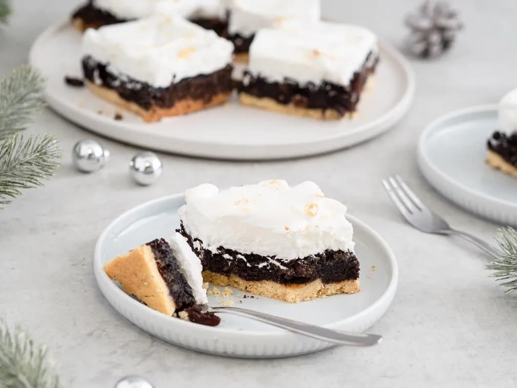 Ciasto z bezą makową - prosty przepis na pyszny deser bez błędów