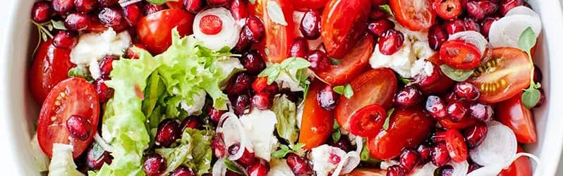 Jakie sałatki na urodziny: pyszne przepisy, które zachwycą gości